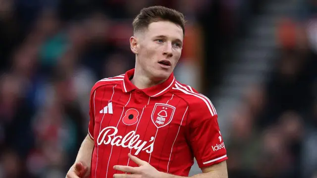 Elliot Anderson of Nottingham Forest in action