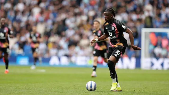 Stephy Mavididi playing for Leicester