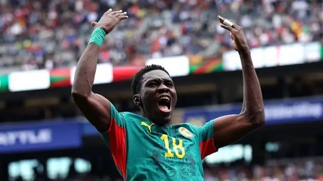 Ismaila Sarr of Senegal celebrates