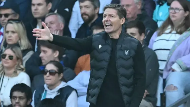 Crystal Palace's Austrian manager Oliver Glasner gestures on the touchline