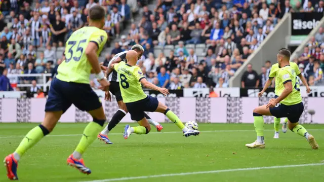 Joelinton scores for Newcastle against Southampton