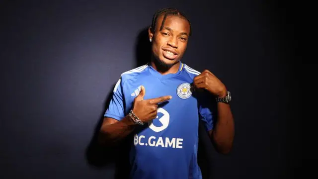 Abdul Fatawu after signing for Leicester