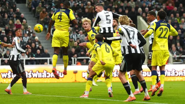 Fabian Schar scores for Newcastle