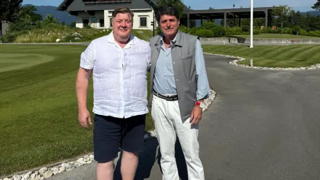 Adam Blackmore and Southampton owner Dragan Solak pose for photo