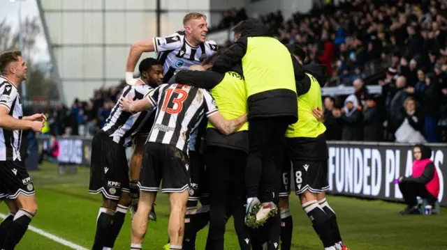 Depending on other results, St Mirren could secure top six with a win over Ross County on Saturday