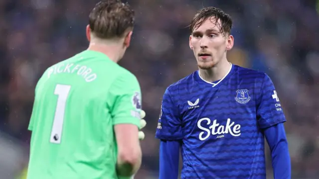 James Garner and Jordan Pickford in conversation