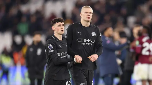 Kém Arsenal 9 điểm, Man City giương cờ trắng trong cuộc đua vô địch 3 Man City - Transfer news, results, fixtures, video and audio
