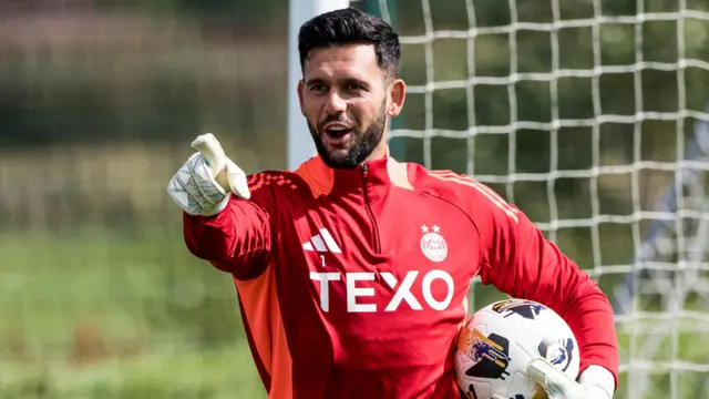 Aberdeen goalkeeper Dimitar Mitov