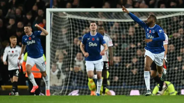 Everton players celebrate after Beto's goal against Fulham