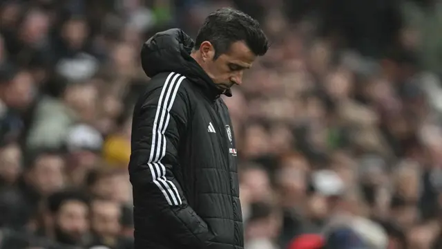 Marco Silva hangs his head