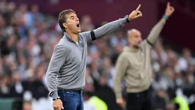 Julen Lopetegui, Manager of West Ham United, gestures 