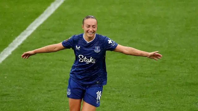 Ornella Vignola celebrates scoring for Everton