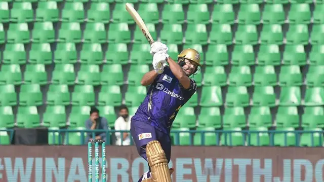 Rilee Rossouw batting for Quetta Gladiators