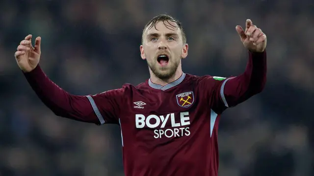 Jarrod Bowen throws his arms up in the air