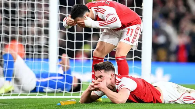 Viktor Gyoekeres of Arsenal celebrates scoring his team's goal third goal with teammate Gabriel Martinelli 