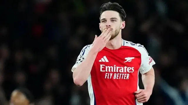 Declan Rice celebrates