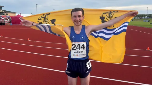 Seonaidh MacAonghais