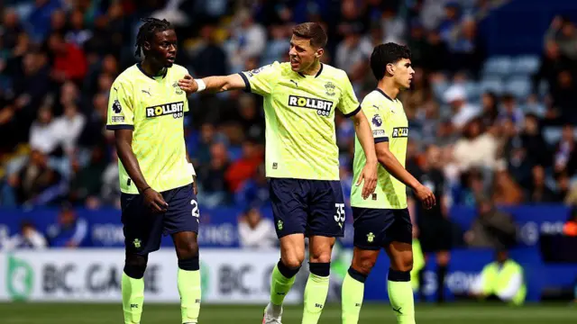 Southampton players against Leicester