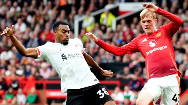 Ryan Gravenberch in action for Liverpool against Manchester United