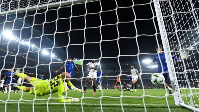 Tosin Adarabioyo scores the first goal