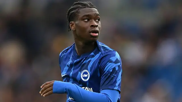 Nehemiah Oriola in Brighton training gear
