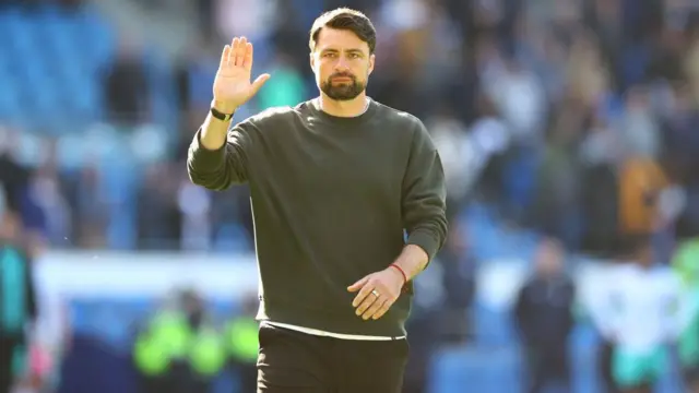  Russell Martin acknowledges the Southampton fans