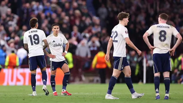 Dejected players of Nottingham Forest 