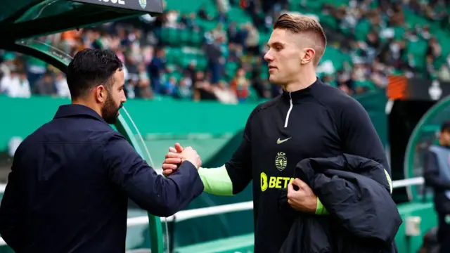 Ruben Amorim with Sporting striker Viktor Gyokores