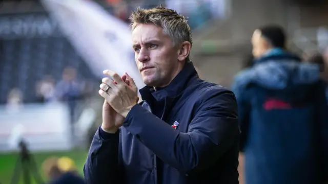 Kieran McKenna applauds Ipswich fans