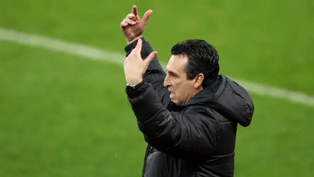 Unai Emery managing Aston Villa