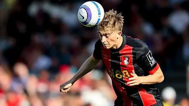 Dean Huijsen heading the ball