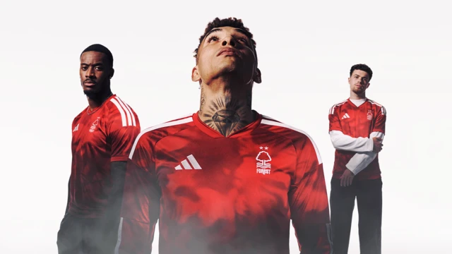 Igor Jesus, Callum Hudson-Odoi and Neco Williams modelling the new Nottingham Forest home kit