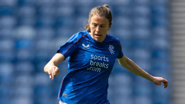 Lizzie Arnot