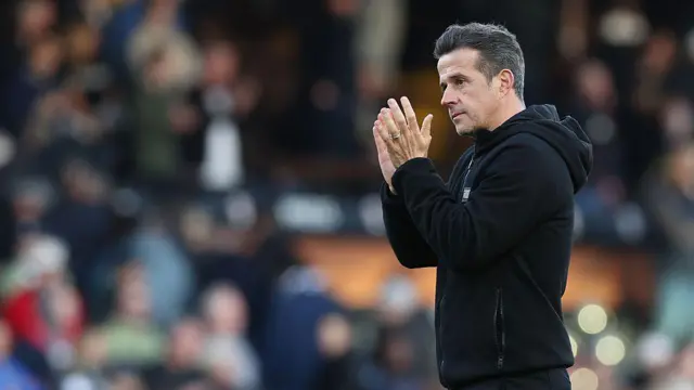 Marco Silva applauds the fans