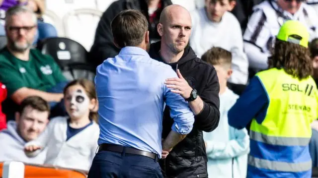 Kilmarnock's Neil McCann and St Mirren's Craig McLeish