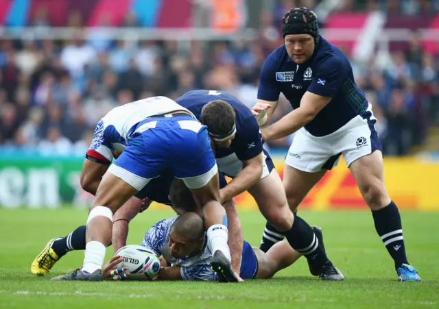 Paul Perez with the ball for Samoa