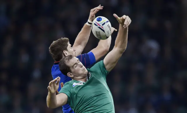 Devin Toner wins a line out