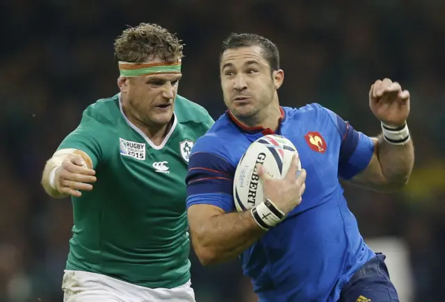 Scott Spedding on the attack for France