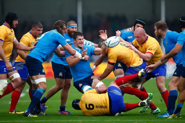 Tackles in the game between Italy and Romania