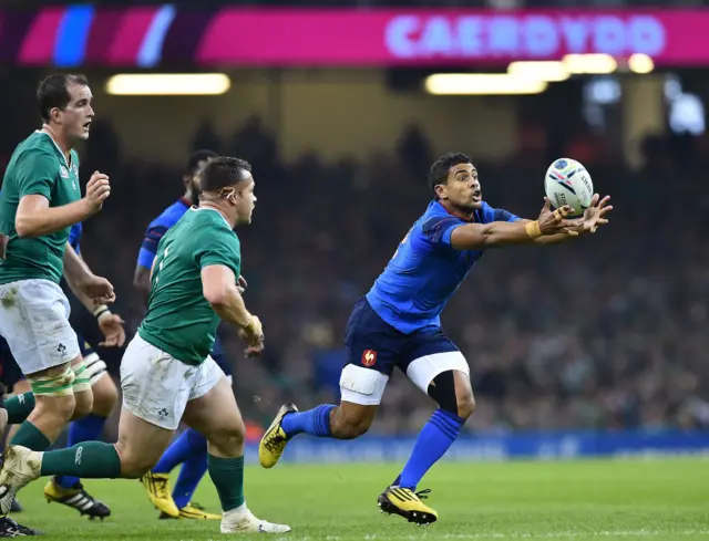 Wesley Fofana tries to catch the ball