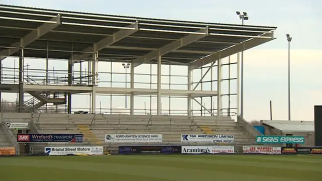 Sixfields