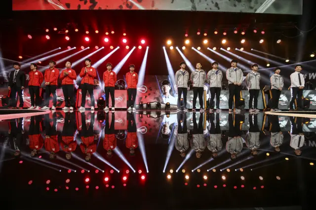 KT Rolster and Koo Tigers on stage