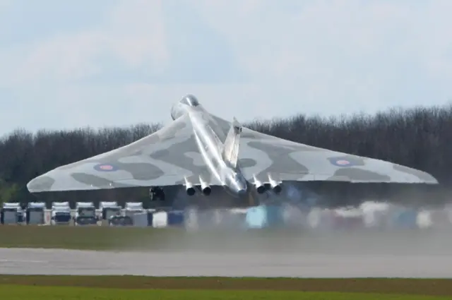 Vulcan bomber