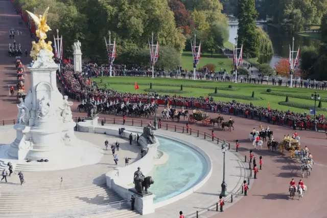 Crowds outside Buckingham Palace