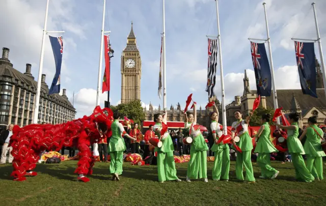 Chinese performers outside Parliament