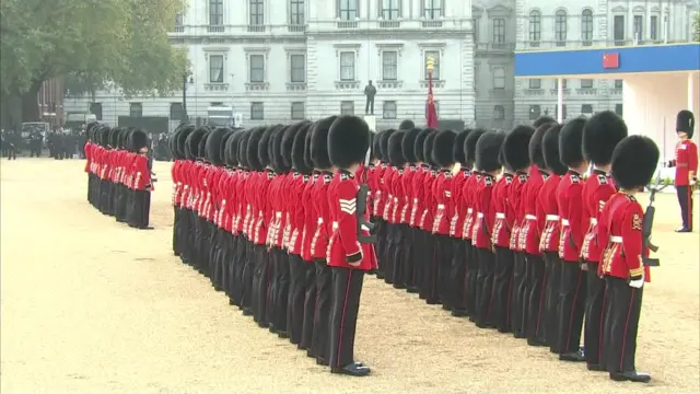 Guards await Chinese president's arrival