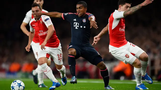 Douglas Costa in action