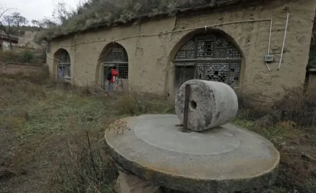 Cave where Ppesident Xi lived as a young man