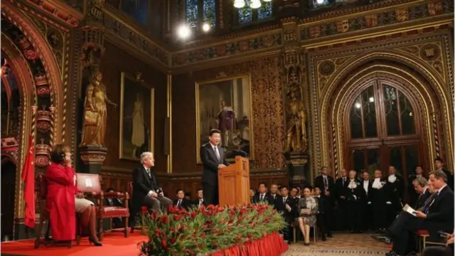 President Xi addressing royal gallery