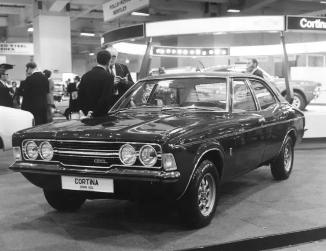 Ford Cortina